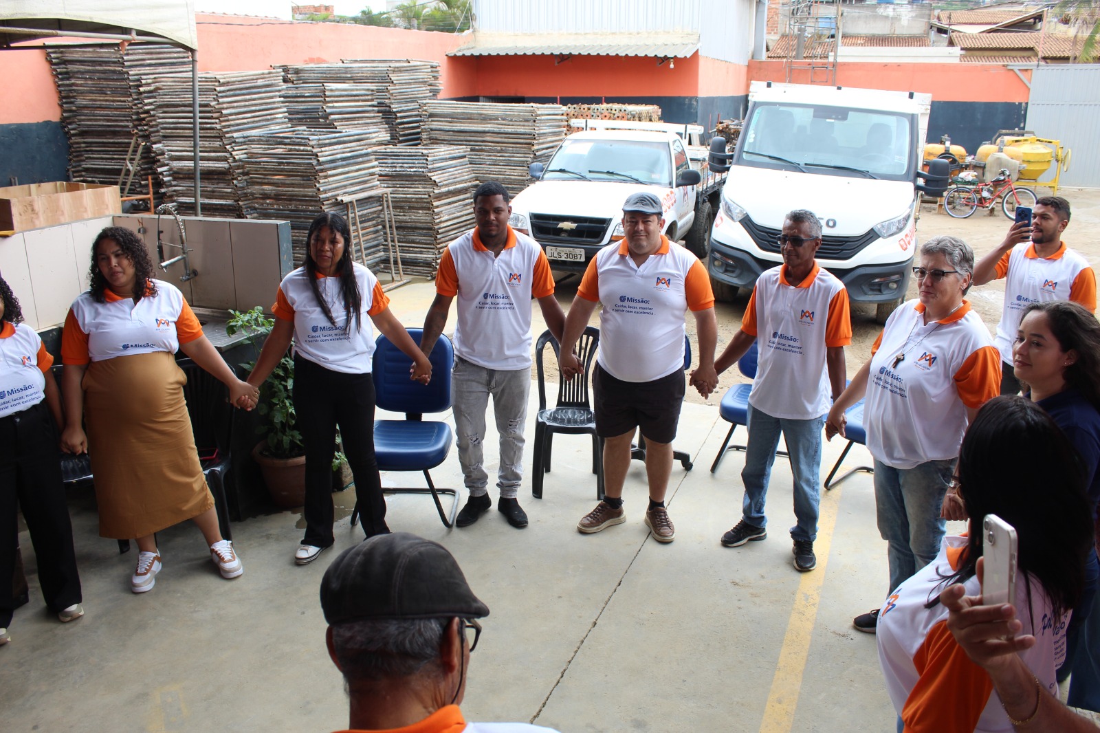 Dia D AMR Locadora Evento corporativo saúde e segurança Outubro Rosa e Novembro Azul construção civil Saúde do trabalhador construção civil Prevenção burnout no trabalho Saúde mental na construção civil Atividade física no trabalho Cultura organizacional AMR Locadora Bem-estar do colaborador Locadora de equipamentos com responsabilidade social Conscientização saúde do homem e da mulher Qualidade de vida no ambiente de trabalho Cuidado com o colaborador Missão AMR Locadora Prevenção e segurança na construção civil Treinamentos corporativos AMR